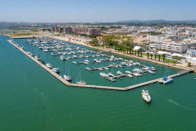 חגגו פסח 2027 עם Olam Holidays במלון Real Marina Hotel & Spa ברמת 5 כוכבים ב-Olhão, אלגרבה.